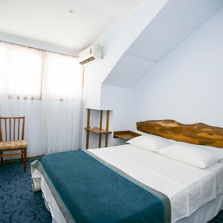 Guest House Lavr Gagra Eksteriør billede