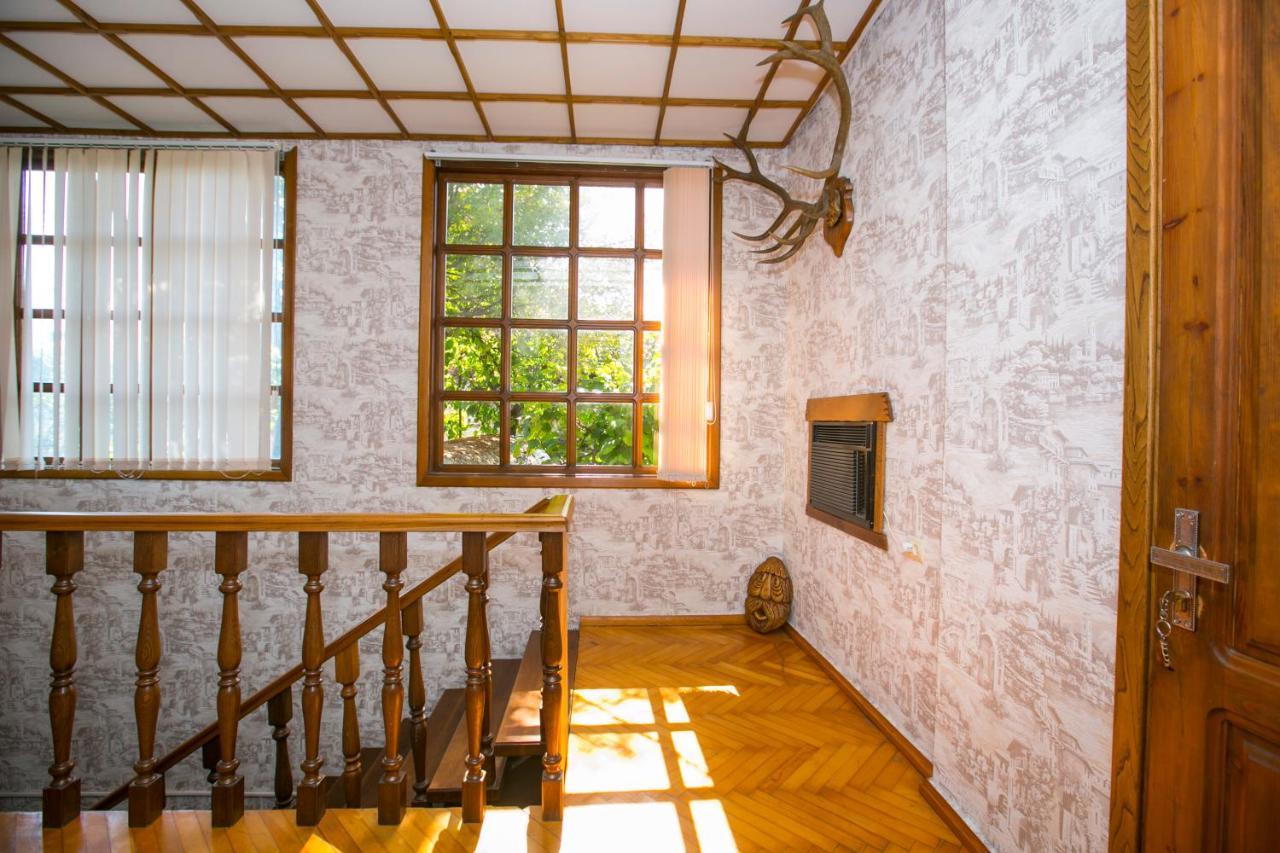 Guest House Lavr Gagra Eksteriør billede