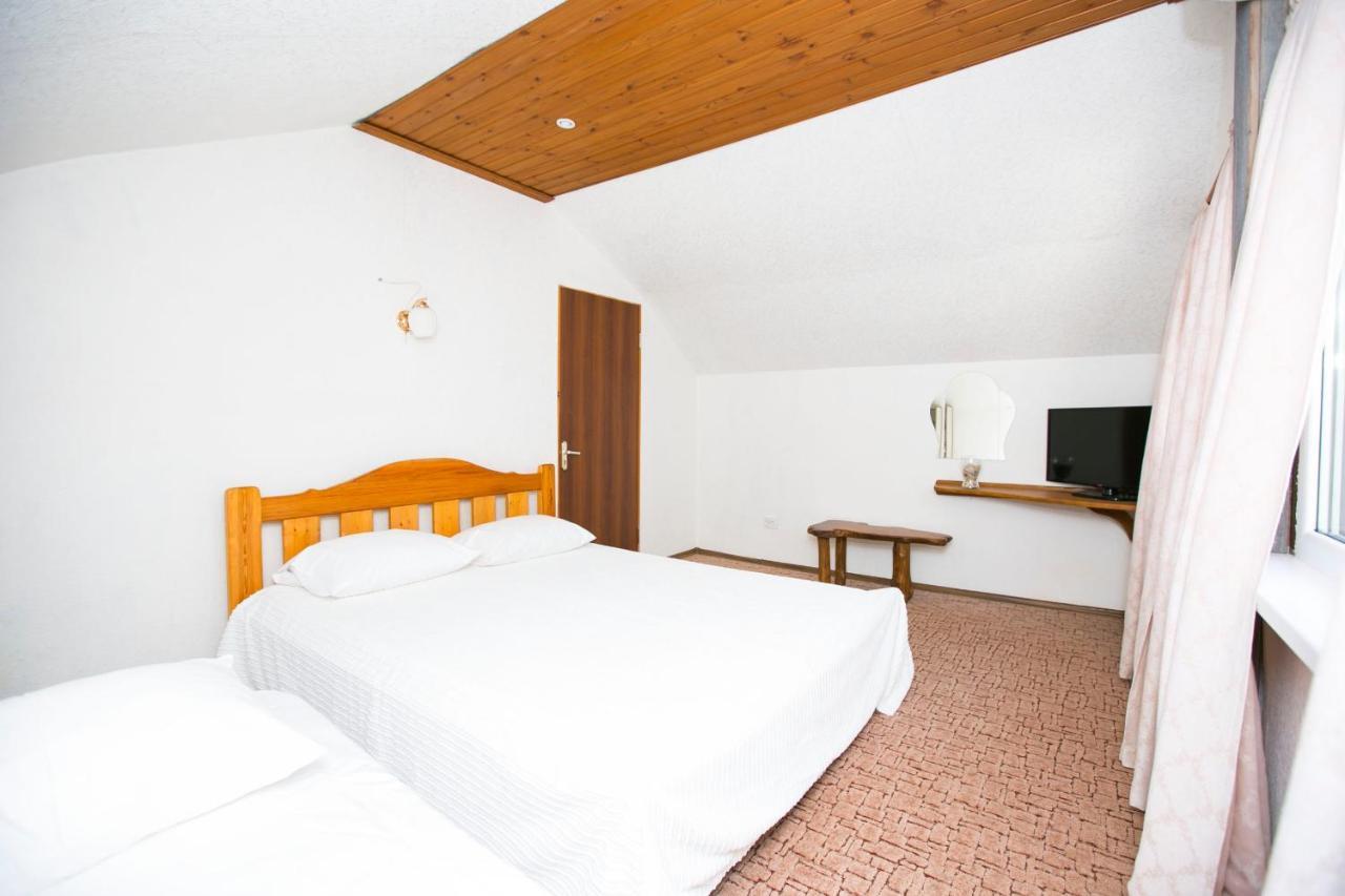 Guest House Lavr Gagra Eksteriør billede